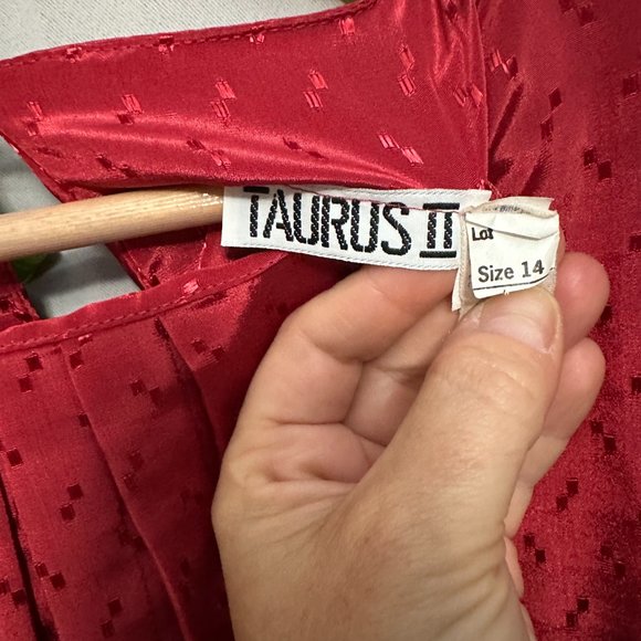 Taurus II Red Dress - Picture 4 of 4